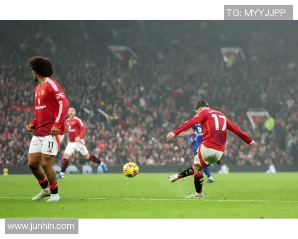 英超激战曼联主场迎战莱斯特城全场直播精彩不断不容错过